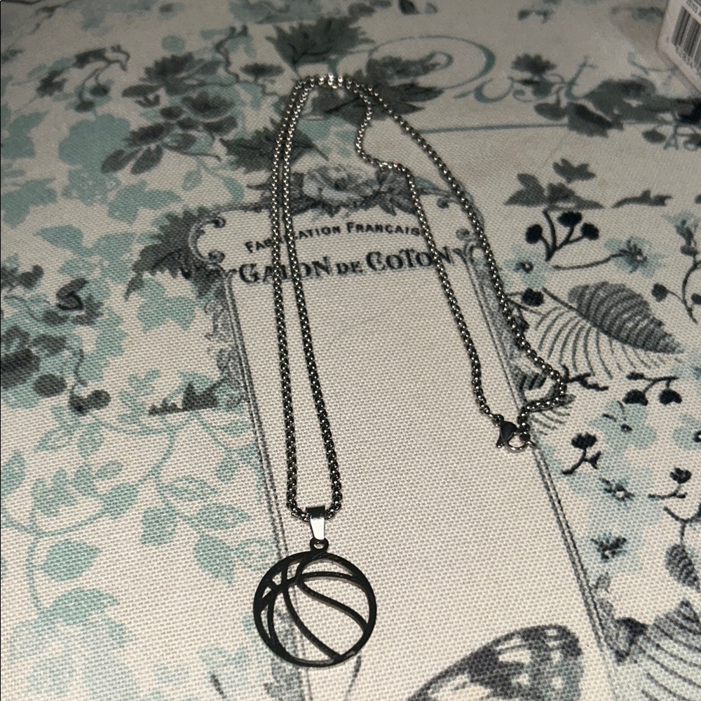 🩵3/$18🩵 Silver Basketball Pendant Necklace sport NBA